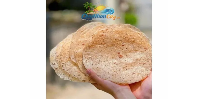 Đặc Sản Quy Nhơn Mua Về Làm Quà – Gợi Ý Quà Tặng Đậm Vị 2 bánh tráng nước dừa tam quan